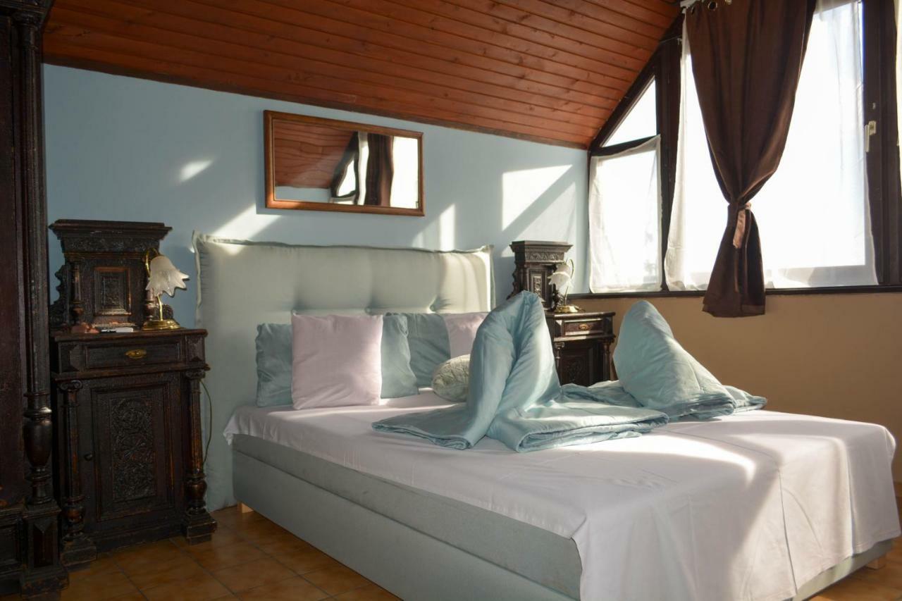 Bed and breakfast Pannonhalma Panzio Extérieur photo